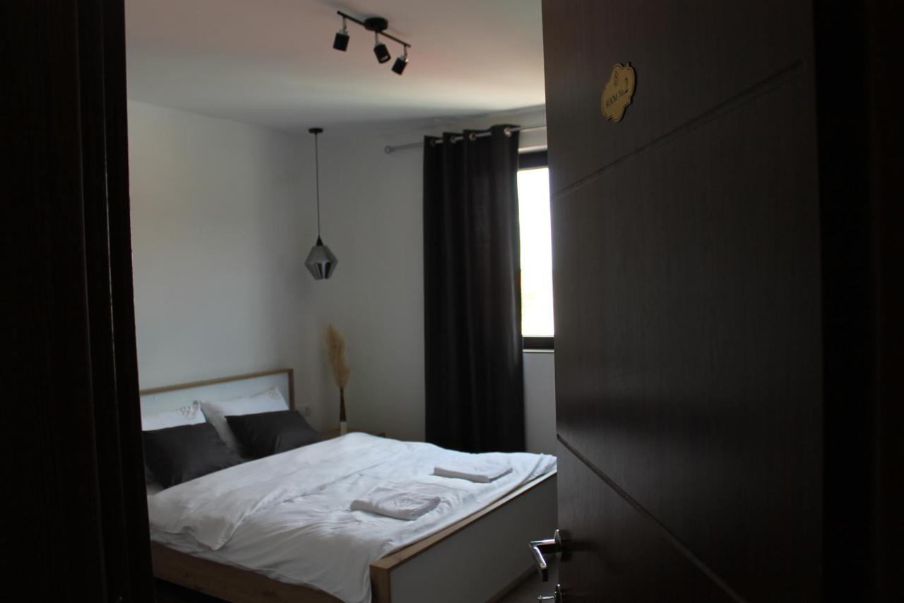 Belov Rooms And Apartments Demir Kapija Exterior foto