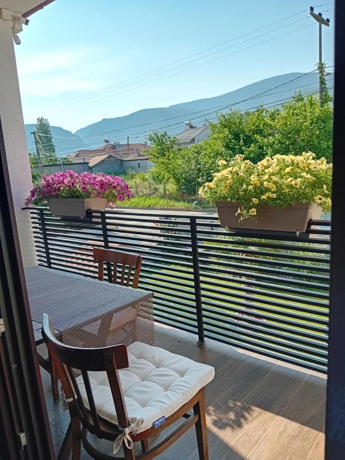 Belov Rooms And Apartments Demir Kapija Exterior foto