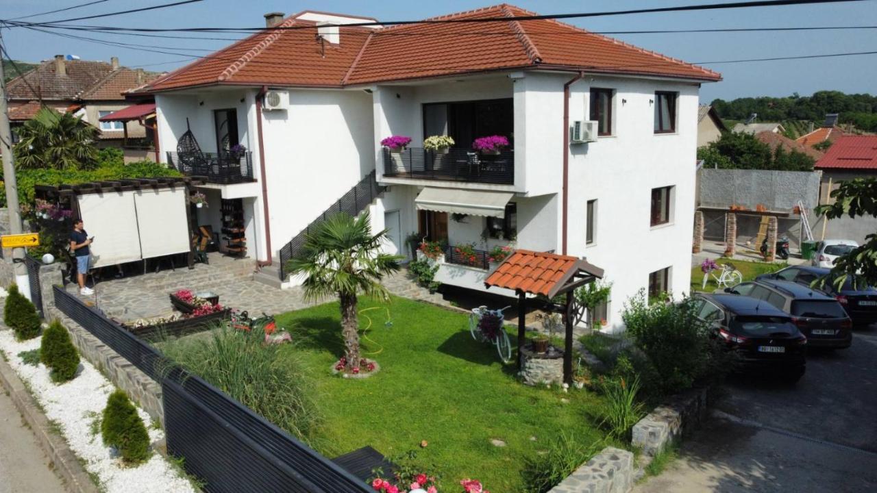 Belov Rooms And Apartments Demir Kapija Exterior foto